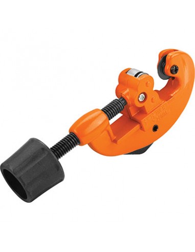 L-DADO ESAG./HEX.NUT (L 17)